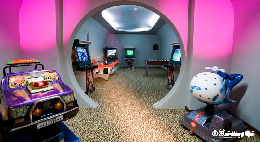 اتاق بازی هتل دلوکس فنتسیا